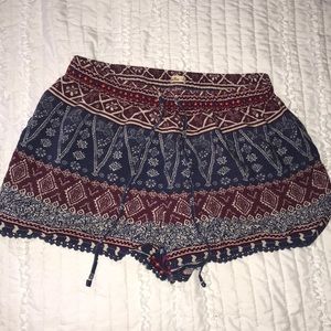 Small hollister shorts print